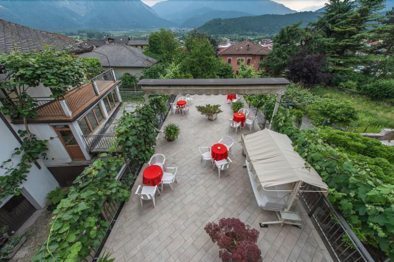 Albergo Antica Rosa Levico Terme Exterior photo